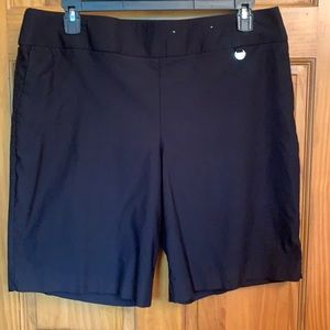 Ellen Tracy black shorts
